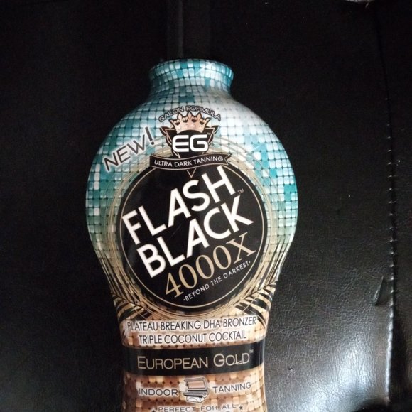 JWoww, Command, Designer Skin, Salon lotion, Tattoo protection, Dark intensifier - Picture 2 of 7